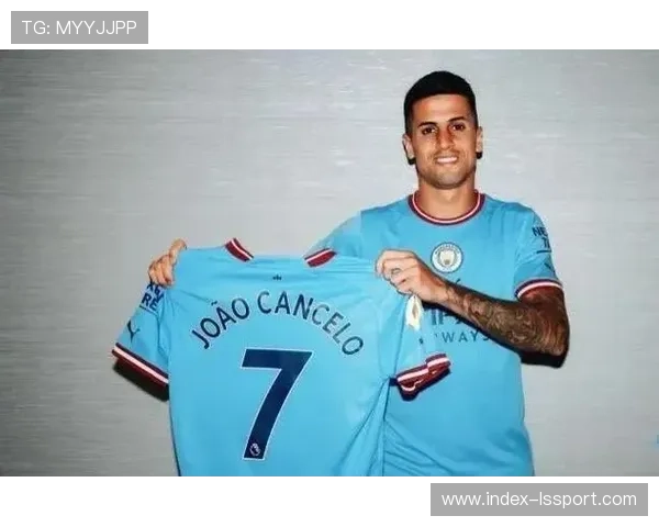 巴萨考虑冬窗引进坎塞洛，降薪1700万欧成障碍